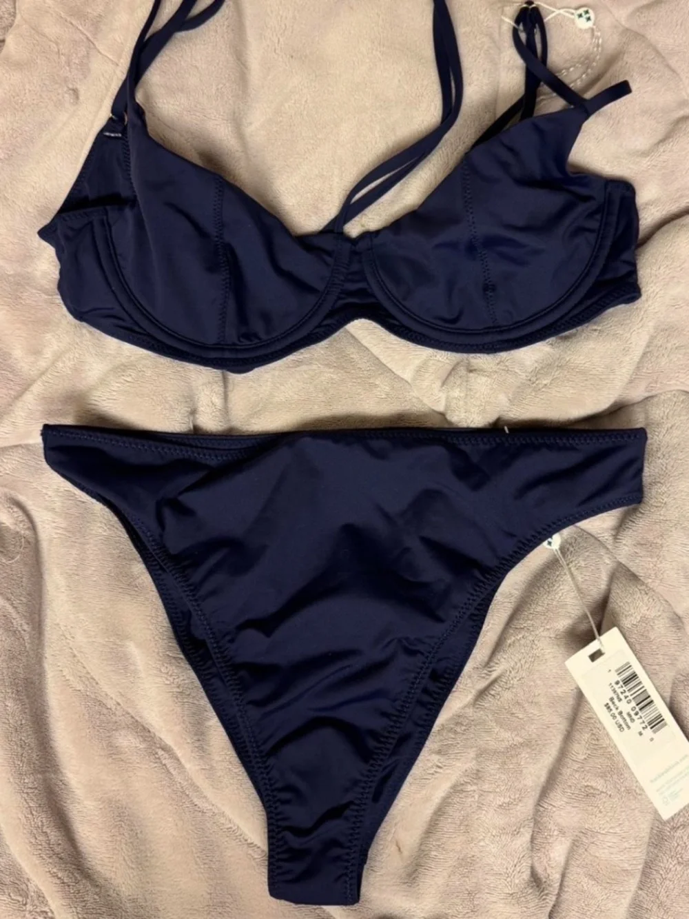 Frankie’s Bikinis Beck Midnight Set NWT